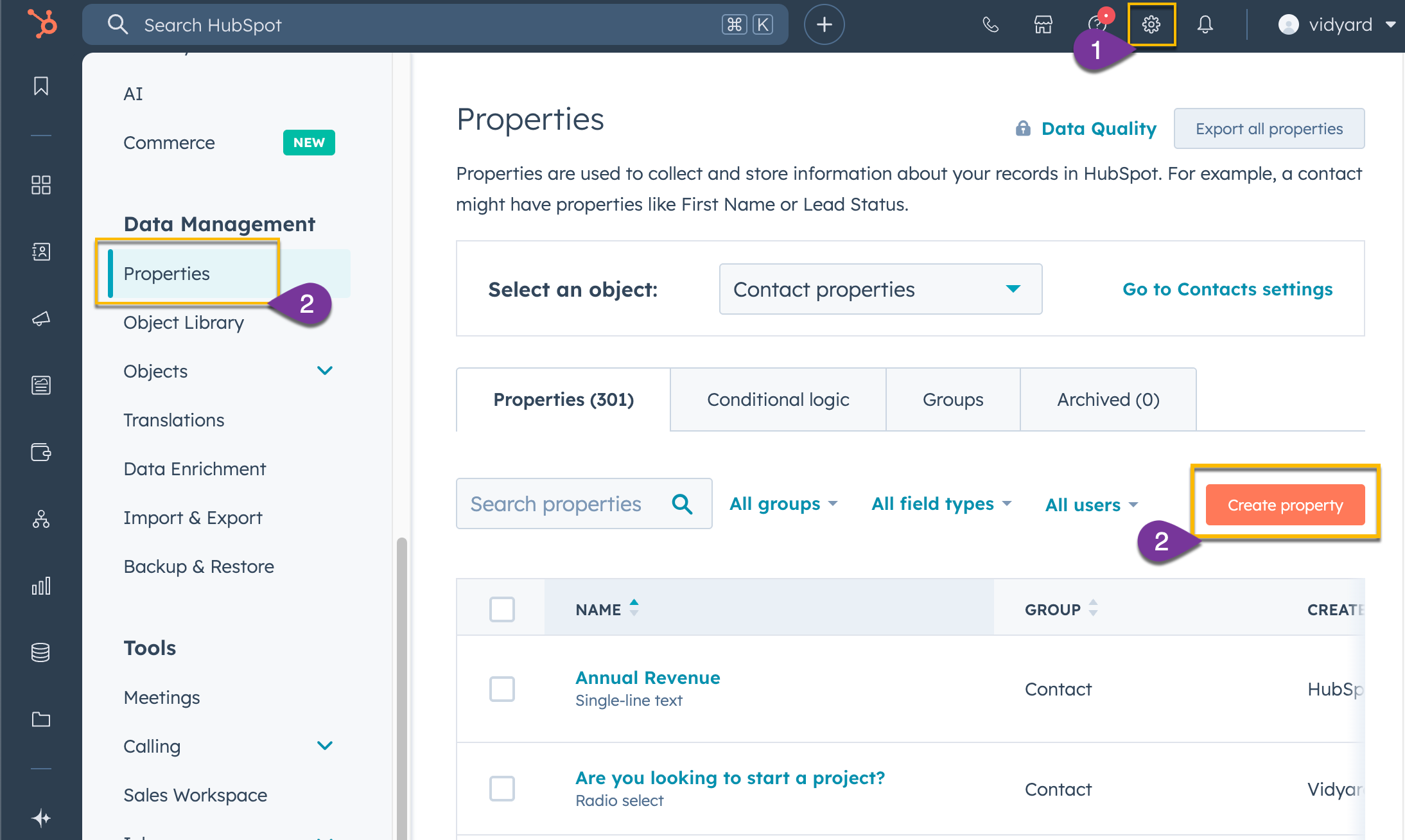 HubSpot properties page with option to create new property highlighted